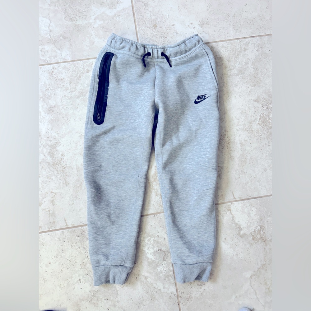 Gently used Nike tech joggers